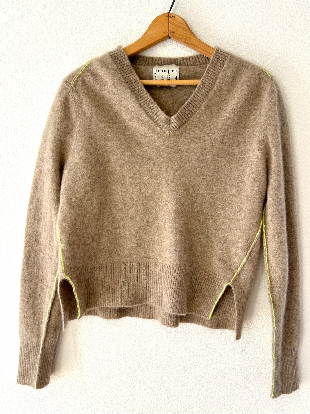 Jumper 1234 100% Cashmere Beige V-Neck Crop Sweater Soft Luxury Knit Size S